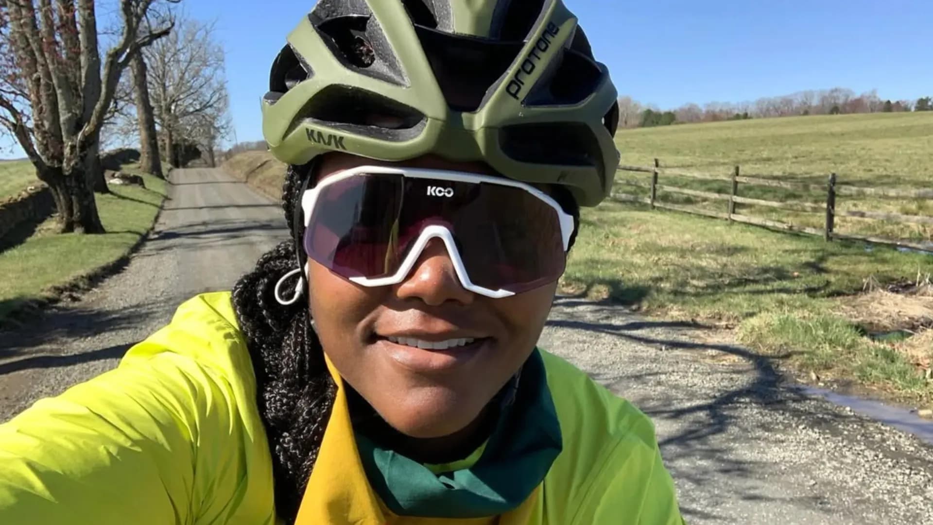 Taneika biking