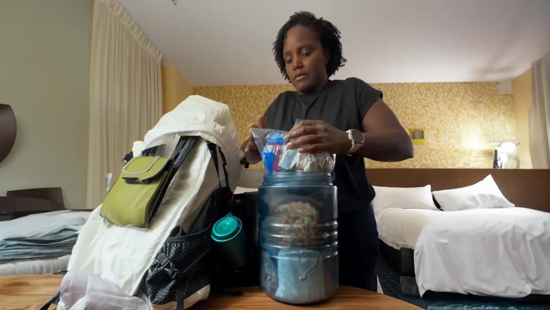 Taneika packing
