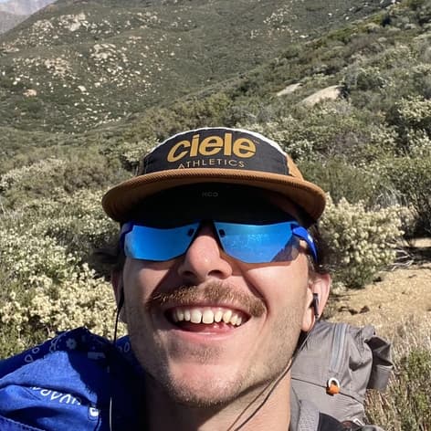Jackrabbit taking a selfie on the hills of the PCT